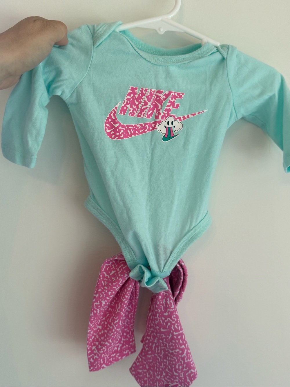 Nike Kids Teal & Pink Logo Pajama Top and Pink Patterned Bottoms Set - Picture 2 of 4